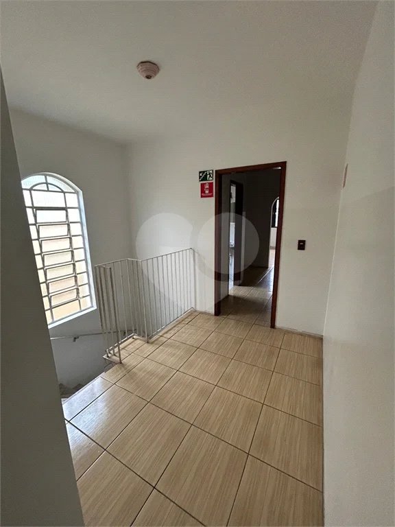 Excelente sobrado para comércio ou residência na Vila Santa Catarina