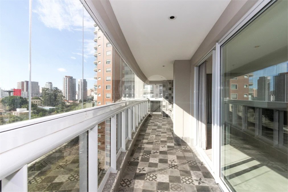 Vila Clementino - 161 m² | 2 dormitórios, com possibilidade de 3 | suíte master | 3 vagas | depósito