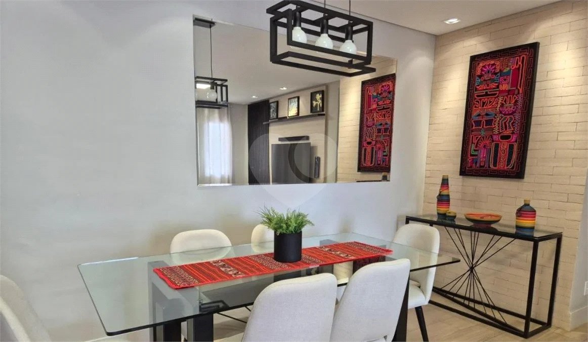 Apartamento reformado de 92 m² no Baeta Neves, com 2 dormitórios, 1 suíte, sala ampliada, área gourmet, 2 vagas, planejados e lazer completo.