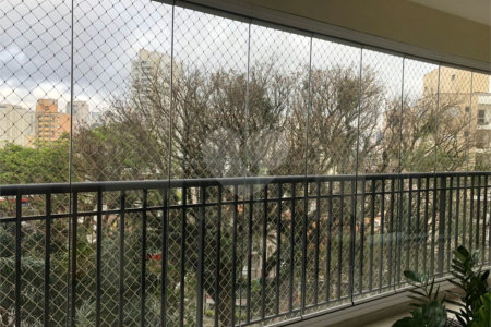 Apartamento de 176 m2 com 4 dormitórios sendo 3 suítes com 3 vagsa Condomínio Dolce Vita Avenida Lacerda Franco ,Cambuci -São Paulo