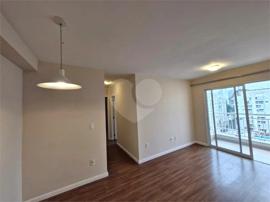 Apartamento a venda com 2 quartos no Jardim Marajoara