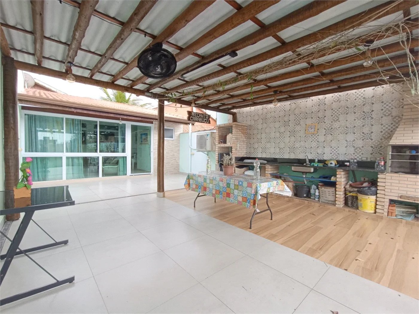 Casa à venda com 2 quartos, sendo 1 suíte, em Morada da Praia, Bertioga, SP
