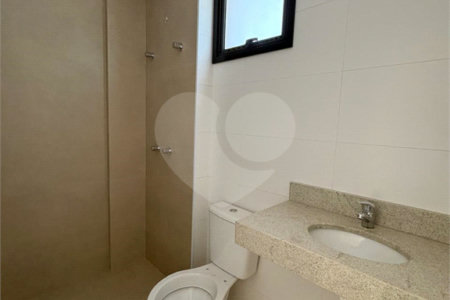 Apartamento no IRINEU MASSARI á venda