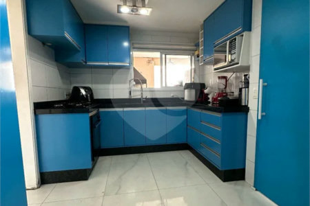 Apartamento com 246m² , 4 dormitórios , sendo 2 suítes , 4 vagas de garagem , à venda na Penha.