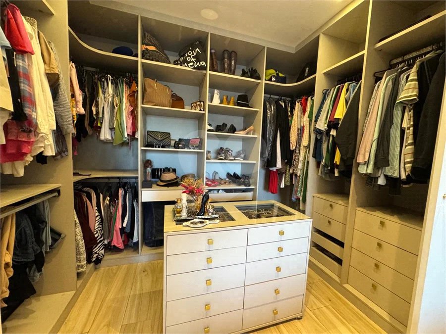 Casa à venda com 3 quartos, sendo 1 suíte,  no condomínio Parque Residencial Damha 2, Piracicaba - SP
