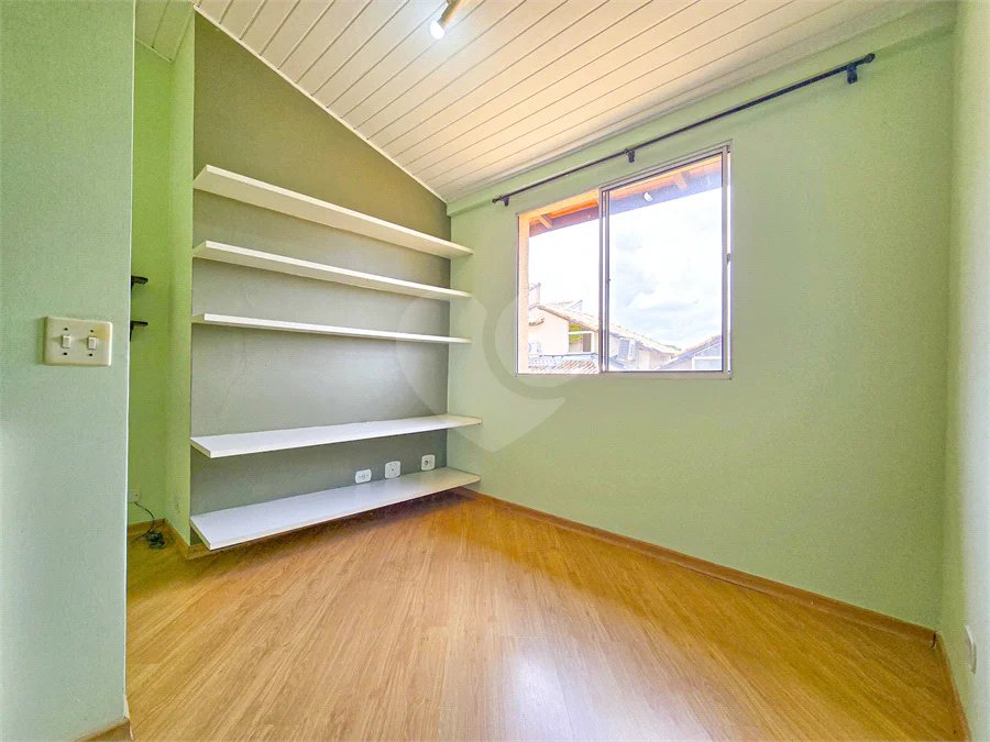 Casa em condomínio no Tucuruvi, 3 dormitórios, 1 suíte, 3 banheiros, 2 vagas e lazer com churrasqueira no condomínio