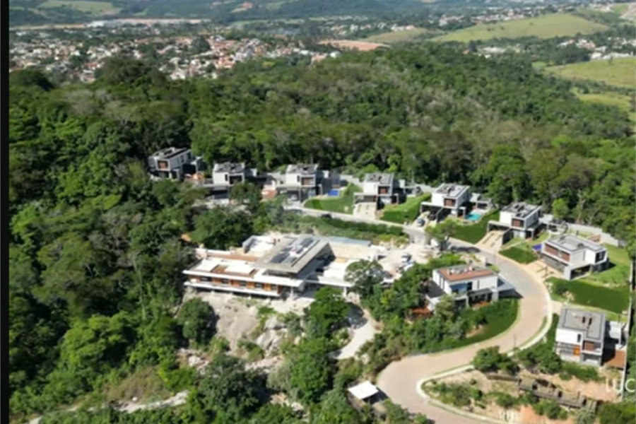 Casa de Alto Padrão com Vista Privilegiada para a Pedra Grande — Atibaia