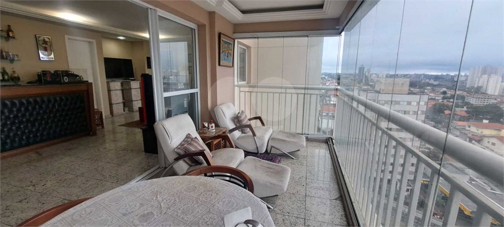 Apartamento à Venda no Campo Belo com 123m², 2 Suítes, Churrasqueira e 2 Vagas