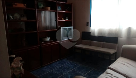 Casa à venda com 3 suítes em Vila Brasilina, São Paulo, SP