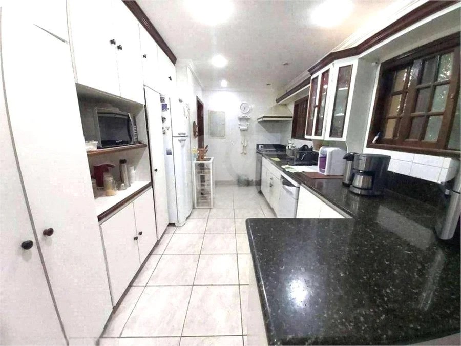 Casa à venda no Condomínio Vista Alegre Sede em Vinhedo/SP