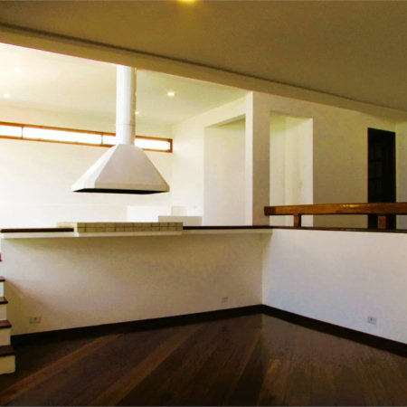 Casa para alugar com 4 quartos, sendo 2 suítes,  em Cidade São Francisco, São Paulo, SP