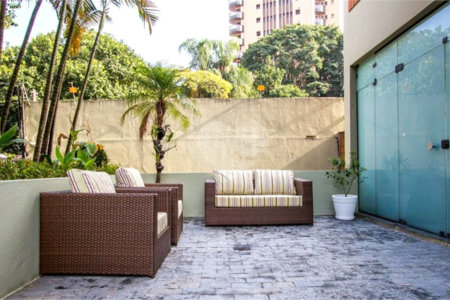 Apartamento mobiliado em Moema, - 1 quarto, sala e cozinha - 1 vaga
