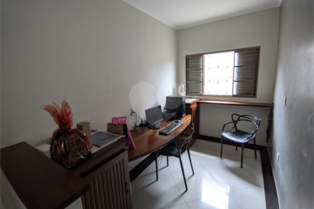 Casa com 3 dormitórios no Jardim Nova Santa Paula