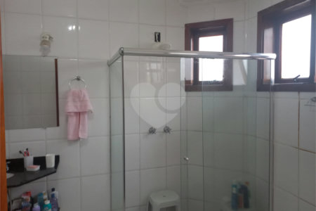 Casa à venda com 4 quartos, sendo 2 suítes,  em Villaggio Capríccio, Louveira, SP