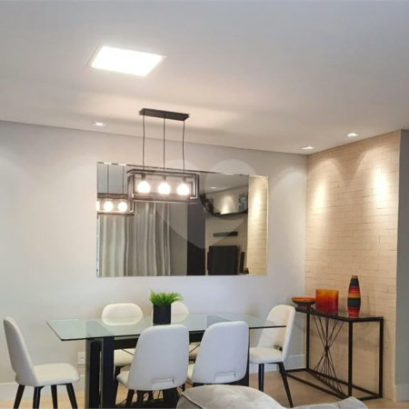 Apartamento reformado de 92 m² no Baeta Neves, com 2 dormitórios, 1 suíte, sala ampliada, área gourmet, 2 vagas, planejados e lazer completo.