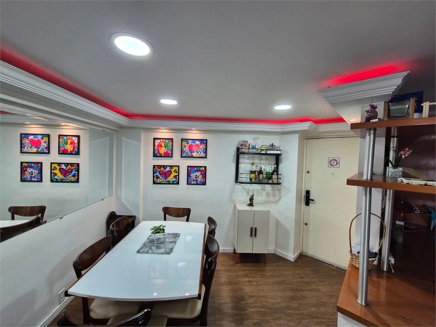 Apartamento à venda com 3 quartos, sendo 1 suíte, em Jardim Olympia, São Paulo, SP