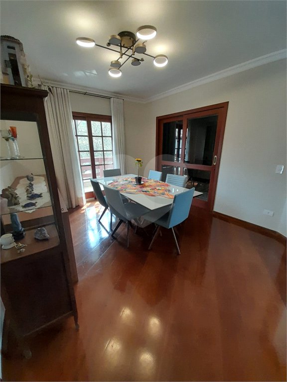3 AMPLAS SUITES MAIS ECRITORIO MUITO VERDE E AMPLO QUINTAL