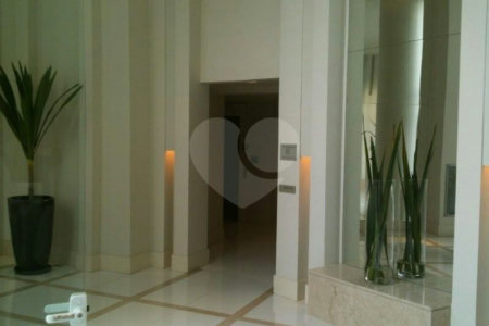 Apartamento no Campo Belo