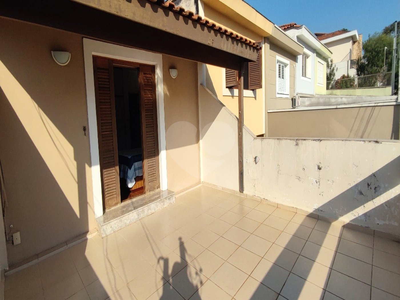 Sobrado com 125m² , 3 dormitórios , sendo 1 suíte , 2 vagas de garagem , à venda no Bosque da Saúde.