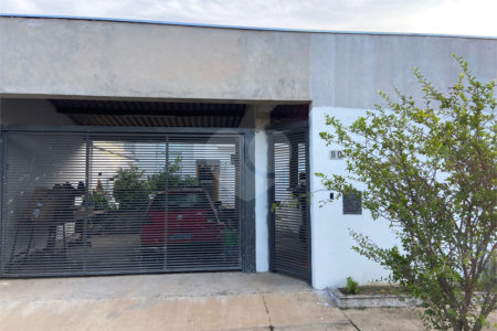 Casa térrea no Samambaia.