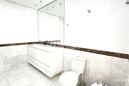 Apartamento com 4 suítes a venda no Alto da Boa Vista