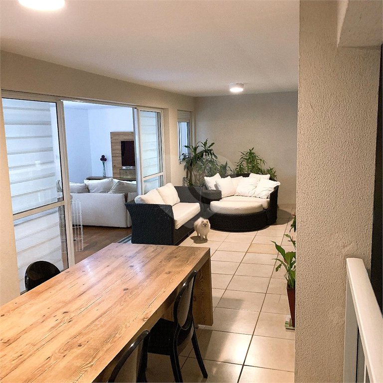 APARTAMENTO NA MOOCA 204 m² COM 4 SUITES E 4 VAGAS LAZER COMPLETO ACEITA PERMUTA
