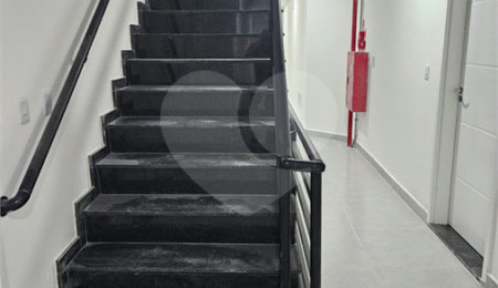 Cobertura à venda com 4 quartos, sendo 2 suítes,  em Vila Bastos, Santo André, SP