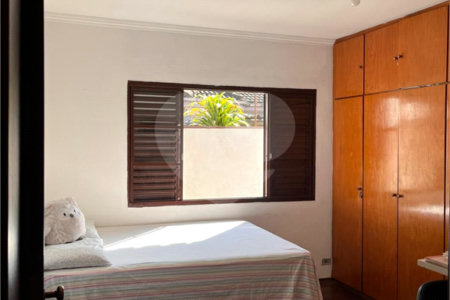 Casa Térrea à venda com 3 quartos, sendo 1 suíte,  em Socorro, São Paulo, SP