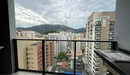 Apartamento à venda com 2 quartos, sendo 1 suíte,  no Centro, Poços de Caldas, MG