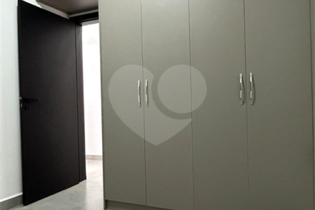 Casa térrea 3 quartos 1 suíte no residencial Terra dos Buritis