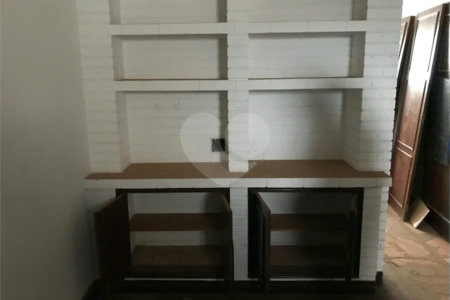 CASA À VENDA COLOCADA COM A SANTA CASA