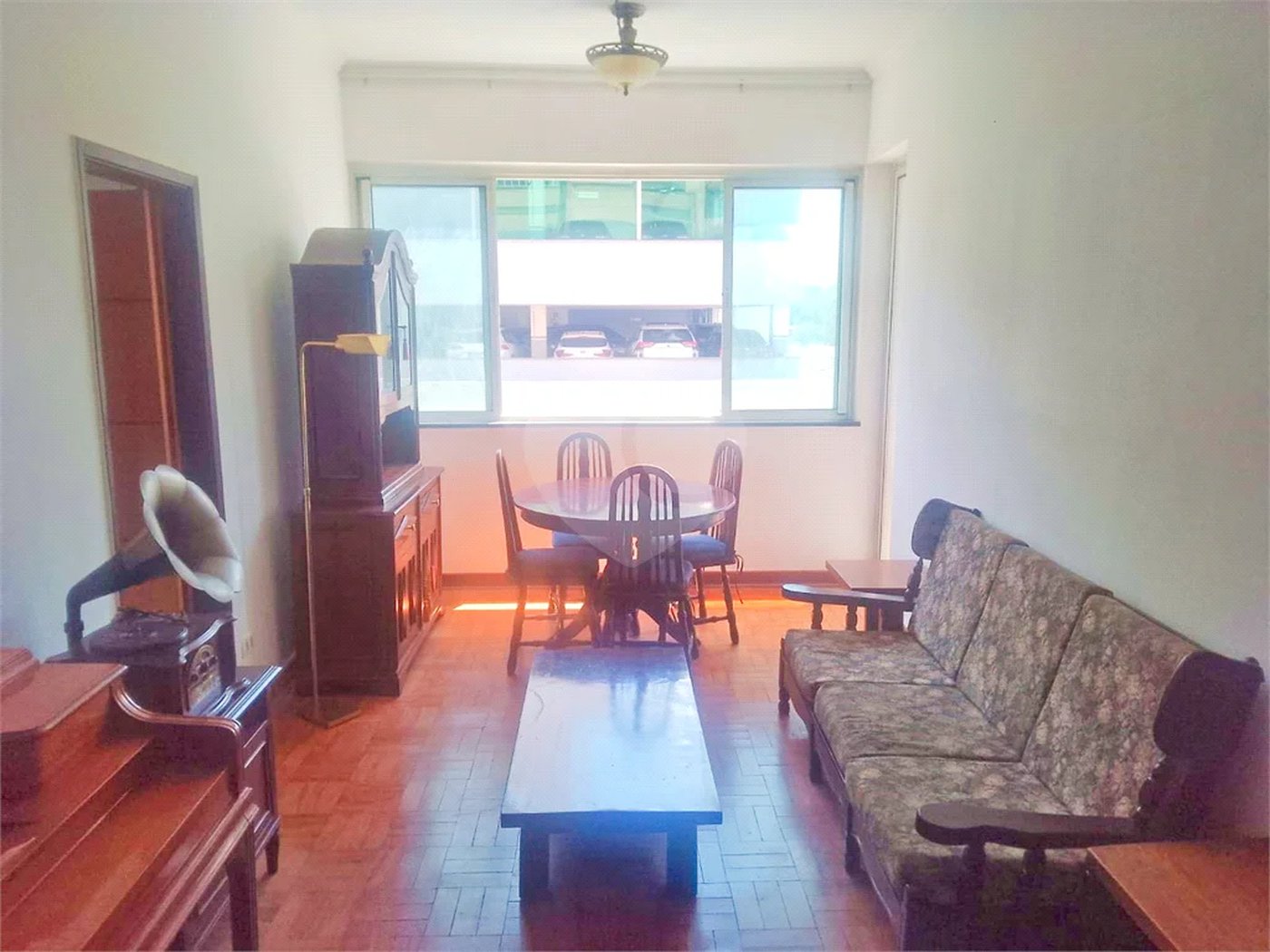 Apartamento na Consolação com 2 quartos, varanda, sem vaga.
