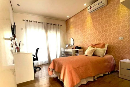Sua nova casa com piscina e área gourmet te espera! no Golden Park em Hortolandia