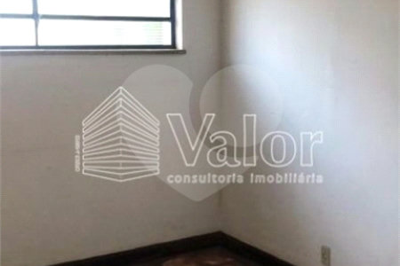 CASA À VENDA COLOCADA COM A SANTA CASA