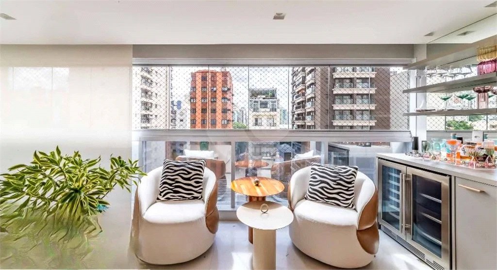 Apartamento à Venda - Santa Cecília, 3 Quartos, 160m2 Este espaçoso apartamento de 162 m² oferece uma combinação perfeita de conforto e localização privilegiada!!