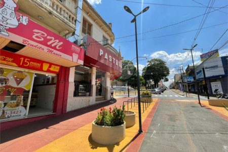 Prédio comercial no Centro de São Carlos