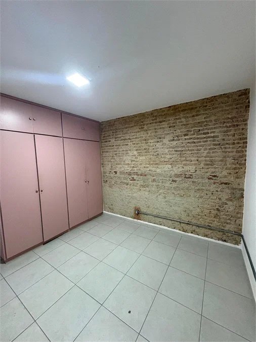 Sobrado à venda com 4 quartos, sendo 1 suíte,  em Vila Sônia, São Paulo, SP