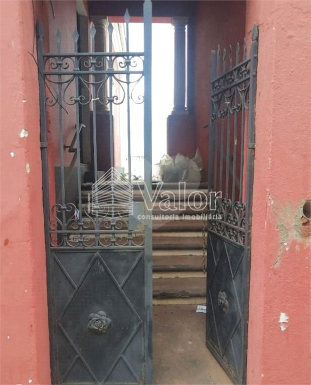 Casa Térrea com 2 dormitórios.