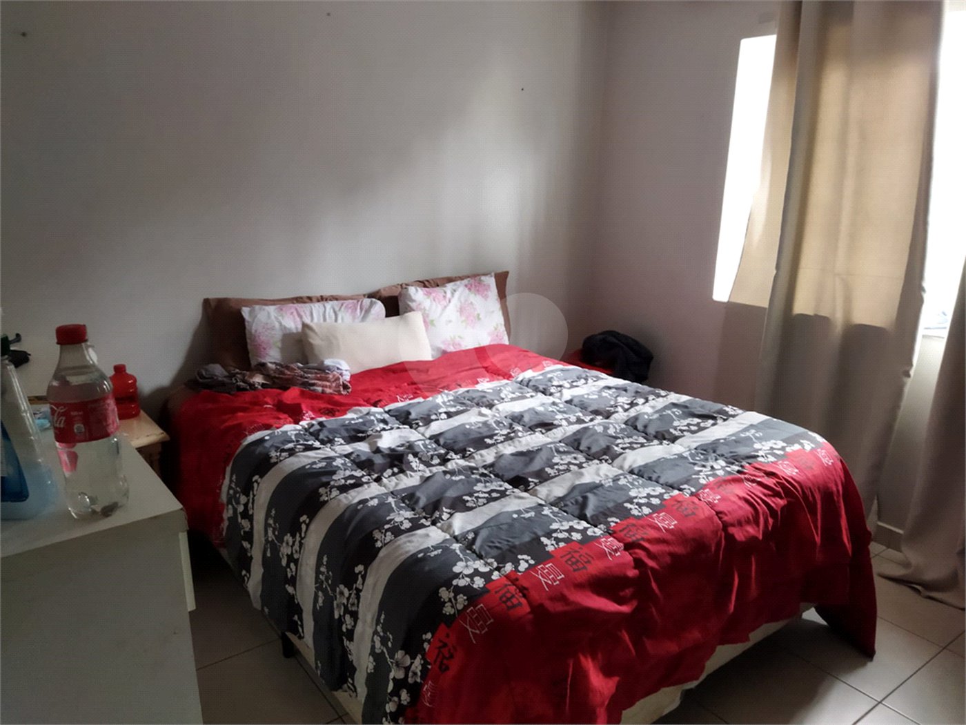 Vende Sobrado com 180m² - Vila Santa Catarina