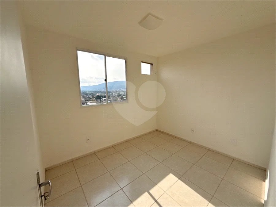 Apartamento 2 Quartos no Condomínio Parque Ville | Estrada da Cachamorra