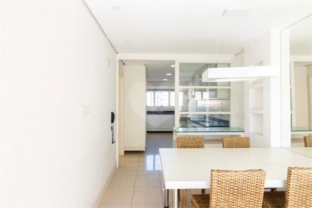 Vila Andrade / Jardim Sul - 4 dormitórios | 2 suítes | 3 vagas | depósito
