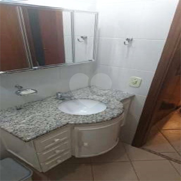 Apartamento no Condomínio Residencial Piet Mondrian.