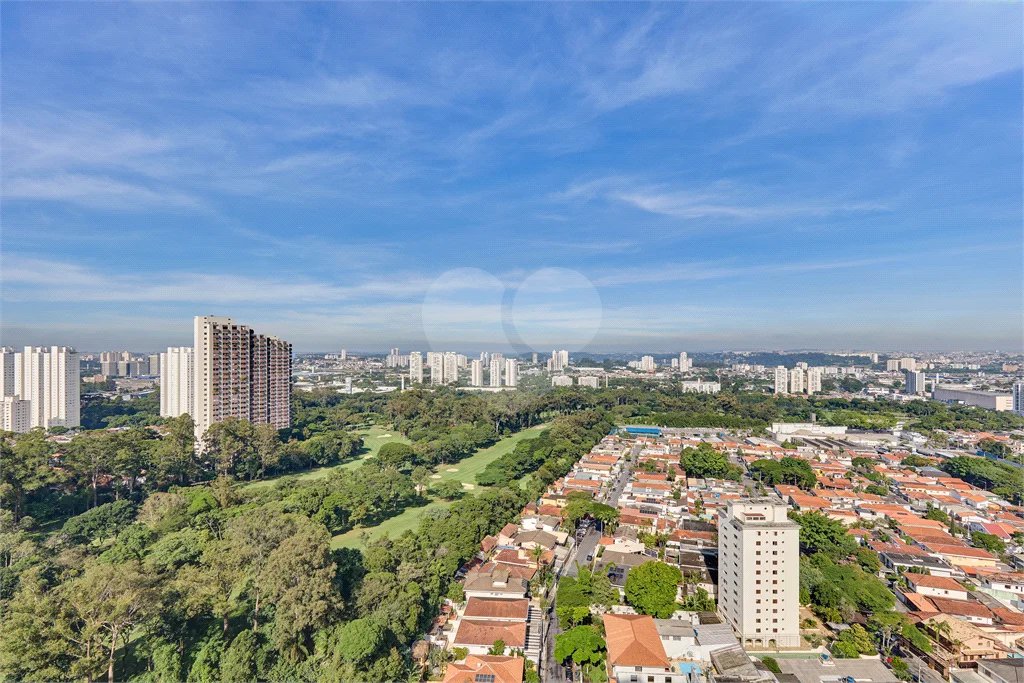 Apartamento à venda com 3 quartos, sendo 1 suíte, em Jardim Marajoara, São Paulo, SP