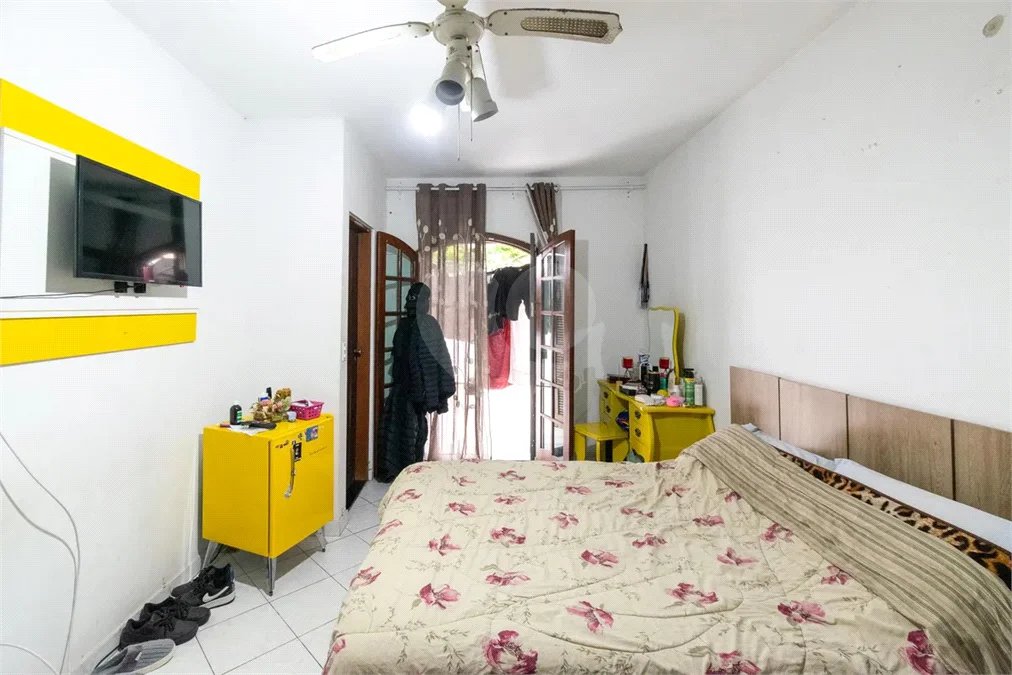Casa à venda com 177m², 3 quartos e 2 vagas