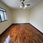 Excelente Casa de Esquina na Vila Monteiro – Oportunidade para Moradia ou Comércio