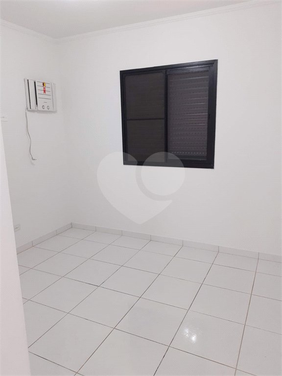 Apartamento no Condomínio Residencial Hadad.