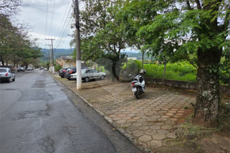 Área nobre COMERCIAL no entorno do centro de Atibaia.