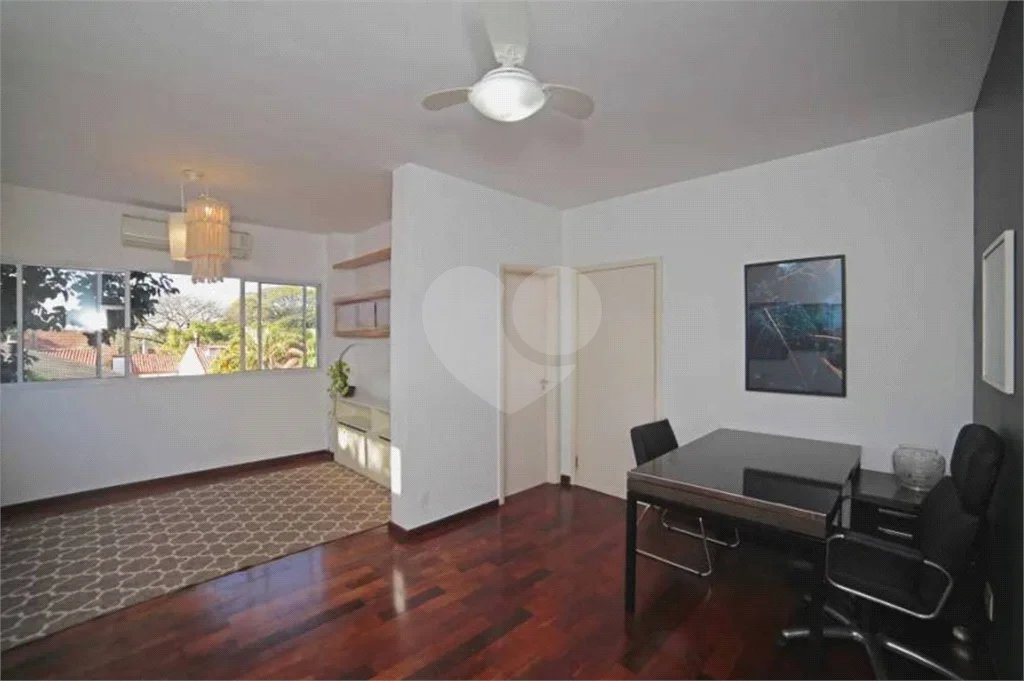 Casa à venda ou para alugar com 5 quartos, sendo 3 suítes, no condomínio Villa Florida, São Paulo - SP