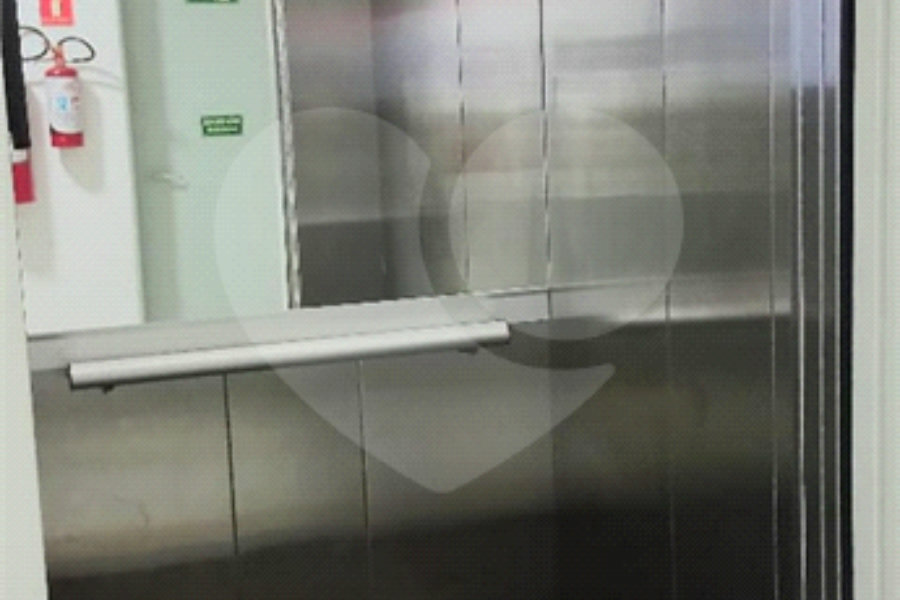 Apartamento com sacada - metrô Tucuruvi - NOVO