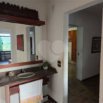 Casa à Venda com 5 quartos em Atibaia/SP